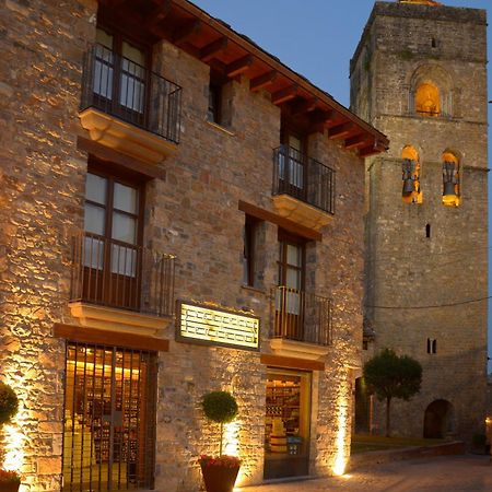 Apartamentos El Palacete De Aínsa المظهر الخارجي الصورة