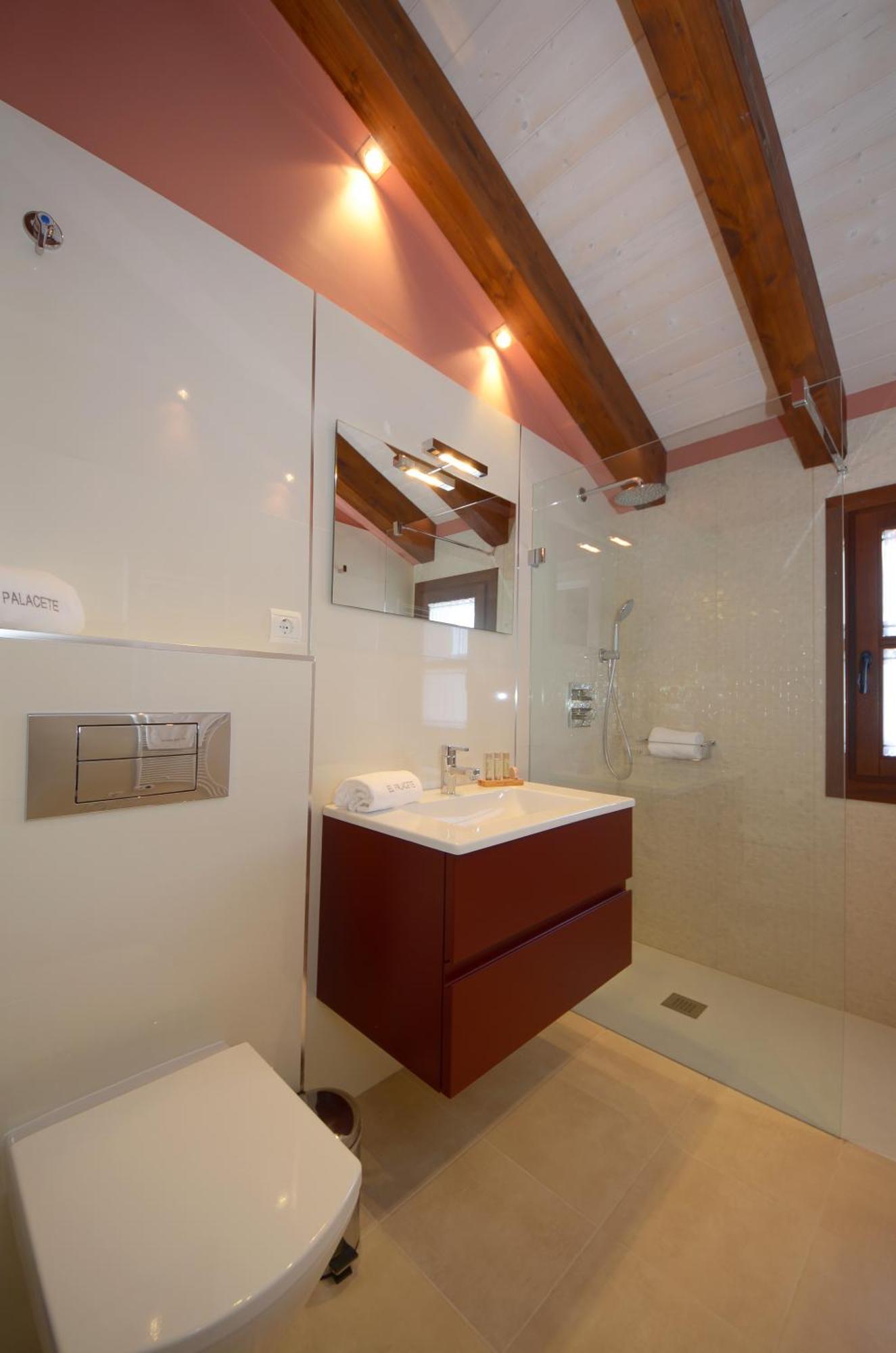 Apartamentos El Palacete De Aínsa المظهر الخارجي الصورة
